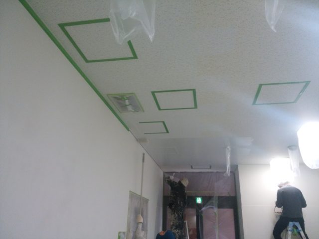 大阪国際大学内部塗装工事