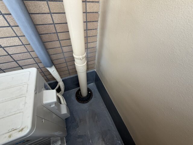 ベランダに水溜まり、、、実はこんな原因があるんです！
